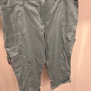 #210 Cato cargo pants NWT size 16 midrise crop stretch waist